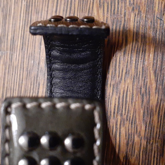 BURBERRY PATENT LEATHER SILVER STUDDED BANGLE BRACELET ITALY EUC AUTHENTIC - Picture 4 of 5